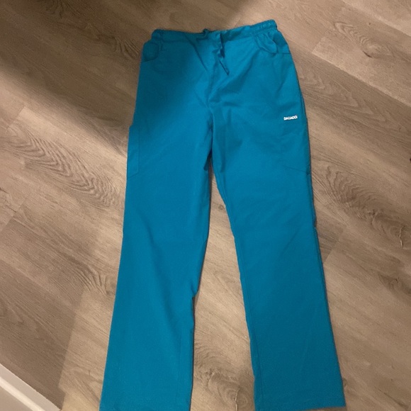 Dagacci scrub set - Picture 3 of 3